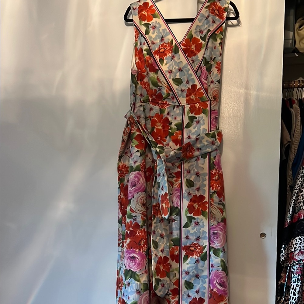 Frances Valentine new floral print/ Tie Front Maxi , with pockets- says size 14,
